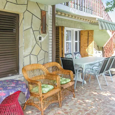 Six Bedroom Holiday In 度假居 根尼斯迪亚斯