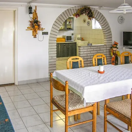 度假居 Six Bedroom Holiday In 根尼斯迪亚斯